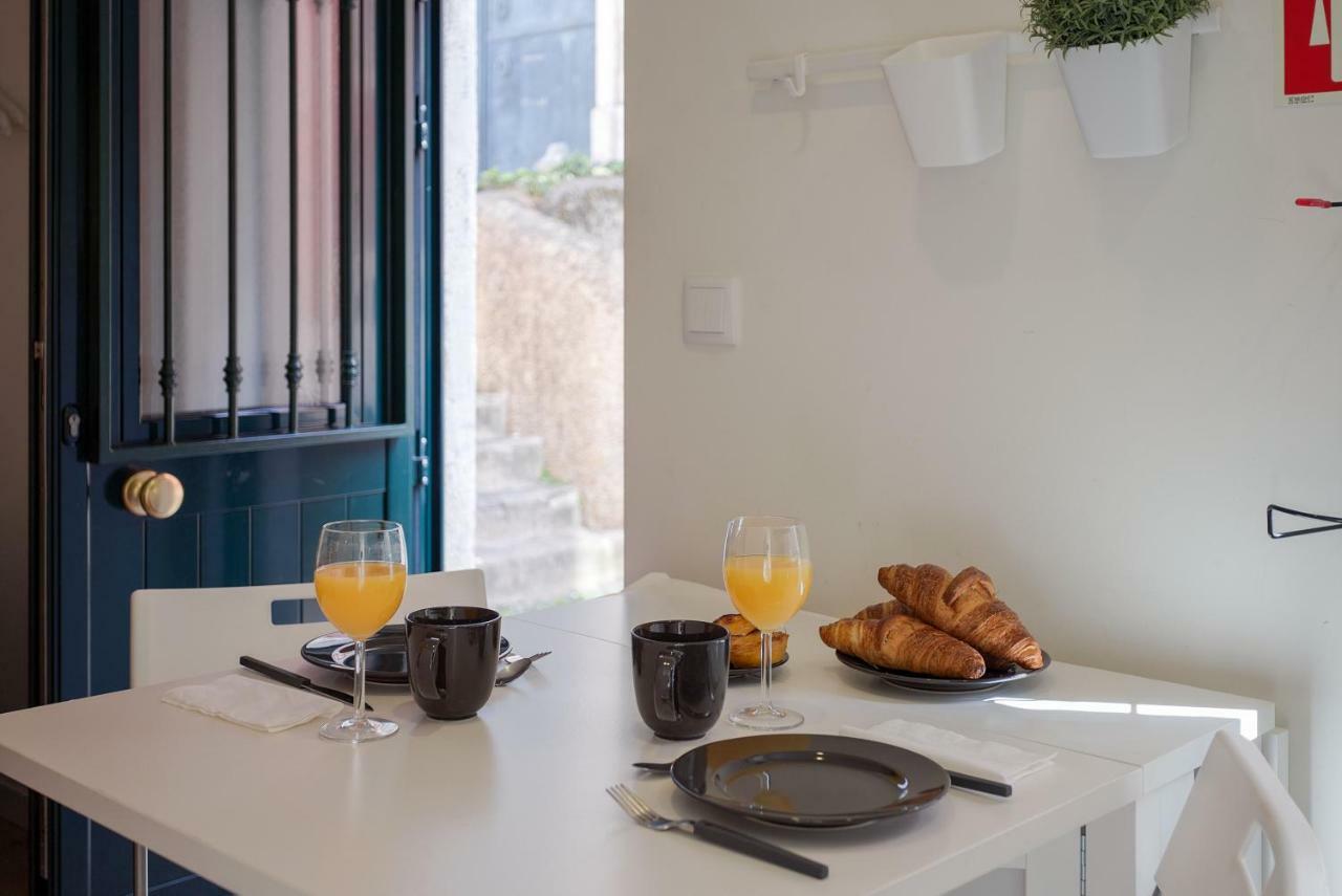 Typical And Brand New T.M. Flat Apartment Lisbon Exterior photo